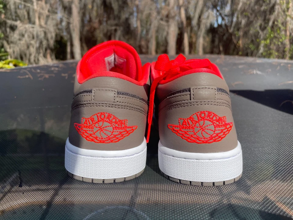 New Jordan 1 Low SE Newsprint Olive Grey (W) Size 12 (DQ6076-002) - Image 4 of 4