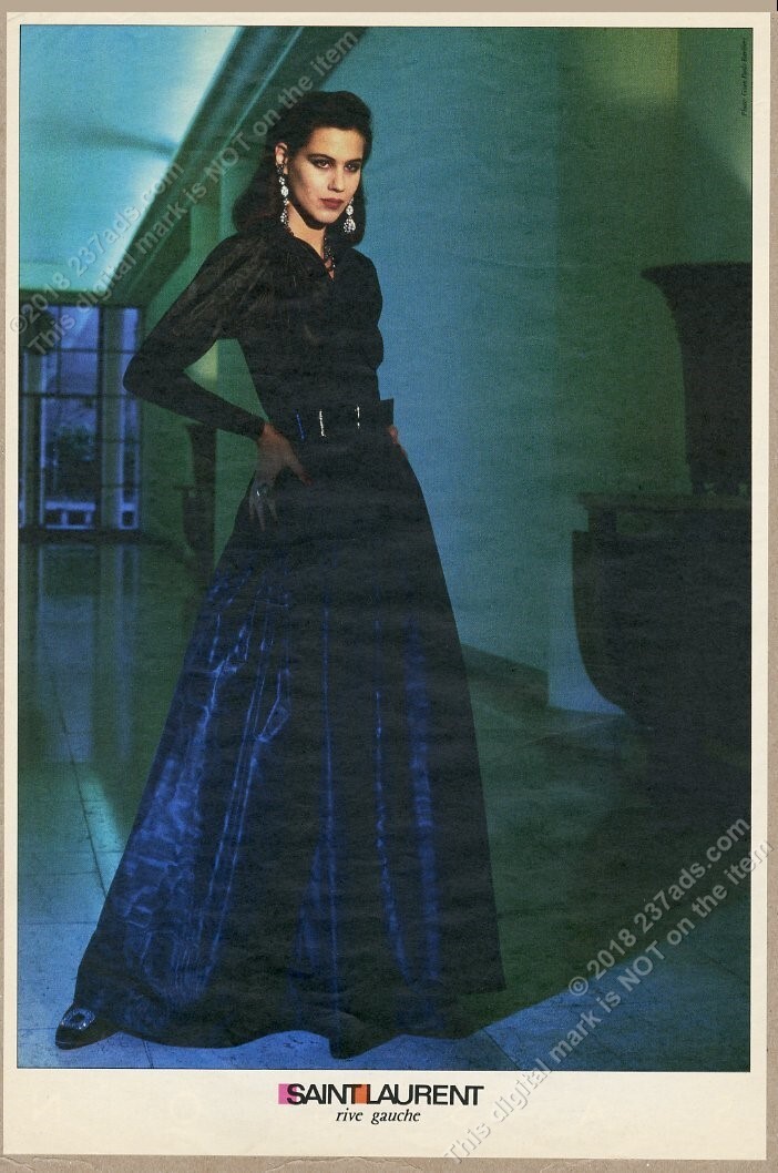1986 YSL Yves Saint Laurent abito blu intenso donna foto GRANDE pubblicità stampa vintage