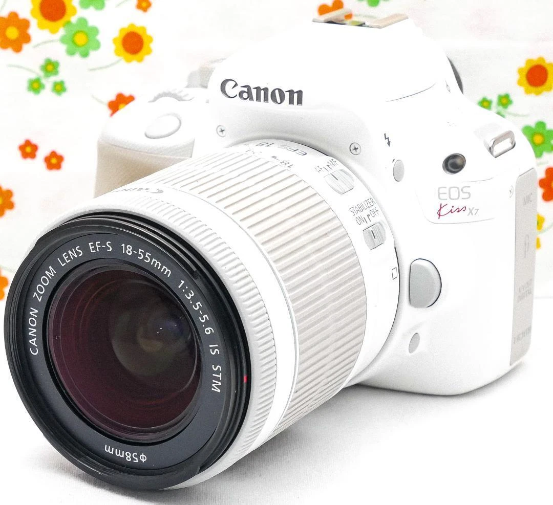 2022年のクリスマス eos kiss white canon x7 デジタルカメラ