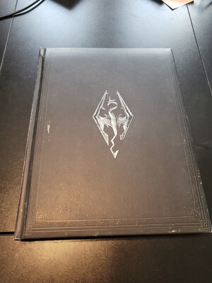 The Elder Scrolls V: Skyrim Collector's Edition 200+ Page Art Book