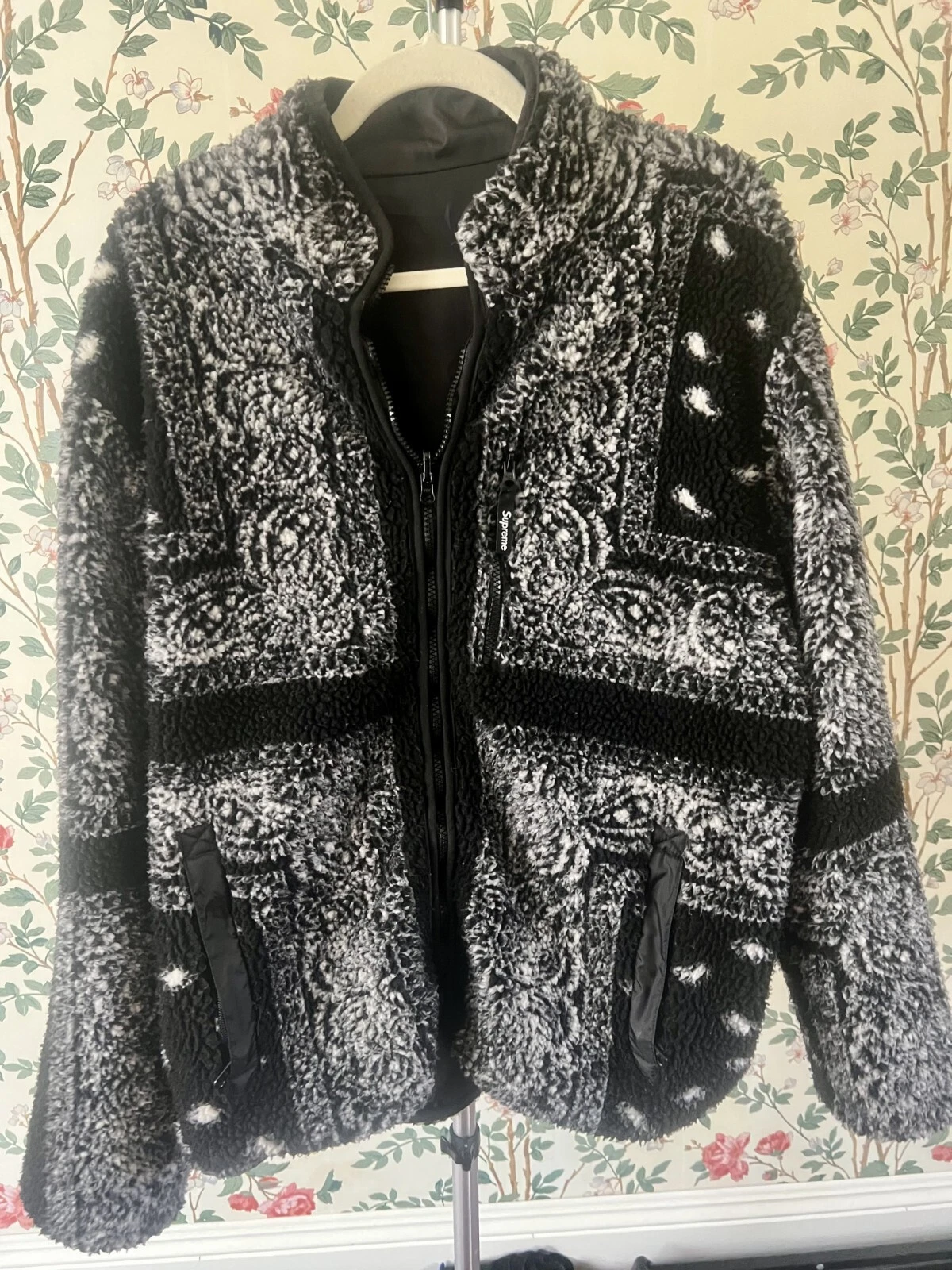 Veste homme Supreme réversible polaire bandana cachemire en noir F/W 2019 taille XL