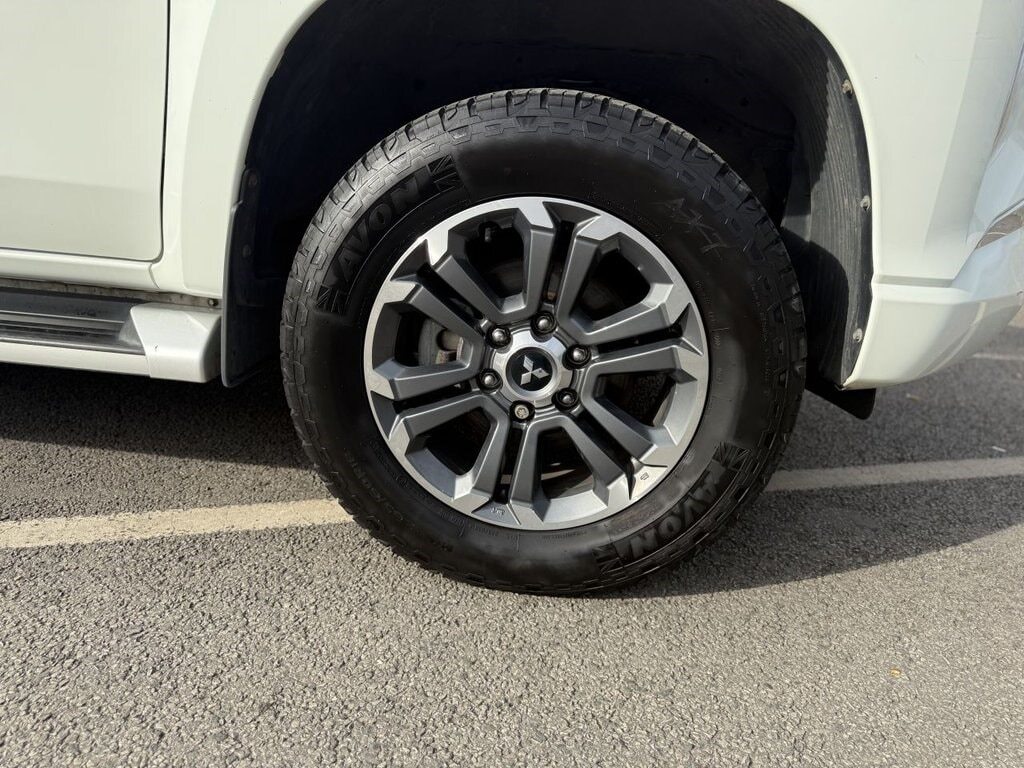 Picture 16 of 24