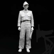 1/35 WWII German Officer Resin Figure   Military Unpainted Miniature Model Kit