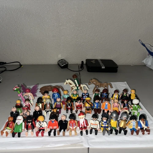 PLAYMOBIL GEOBRA  VINTAGE 46 LOT FIND! 43 People 3 Horses 1974-1999