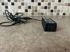 GENUINE ASUS 19V 2.1A 40W 4.0MM X 1.35MM AC ADAPTER  ADP-40KD AA4-1