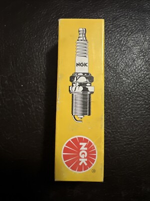 Genuine OEM NGK BPR7HS (6422) Spark Plug - 1 Pack