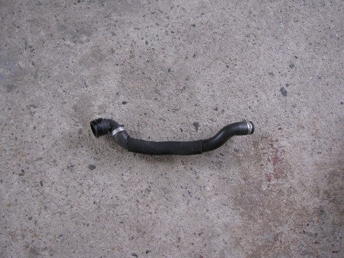 BMW 3er E90 E91 LCI Schlauch Zusatzwasserpumpe-Heizkörper 6928591