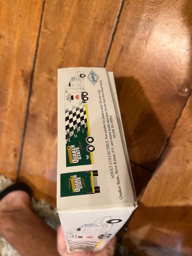 1996 Steve Kinser Scale 1:64 Die Cast Transporter 1st Edition Quaker State AUTO - Picture 7 of 7