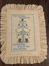 Vtg Handmade Embroidered Baby Crib Blanket - 40x30.5  Yellow Gingham Tree Animal