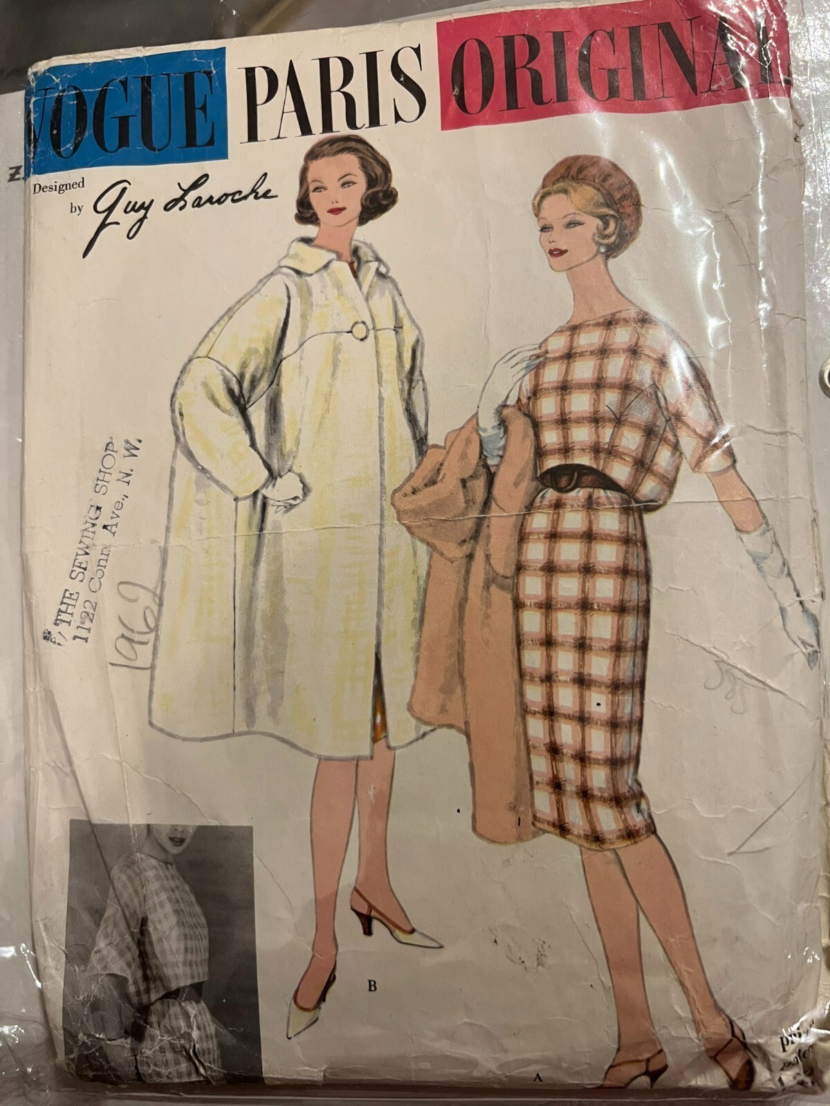 Patron Guy Laroche Vogue Paris original, ensemble robe d'exception et manteau de créateur