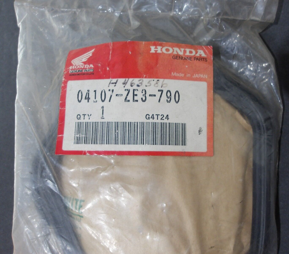 New Honda 04107-ZE3-790 Head Cover Kit Genuine OEM Replacement