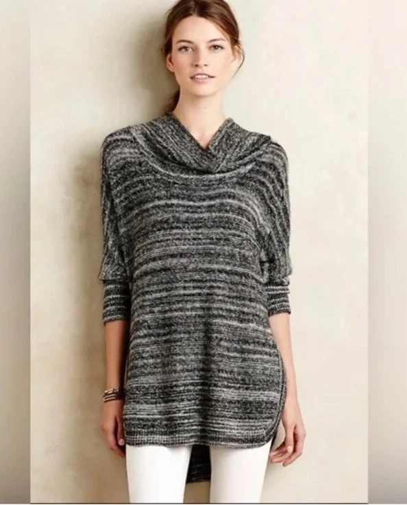 Suéter túnica cuello capucha algodón tinte espacial flor campo Anthropologie talla M gris Foto 2 de 4