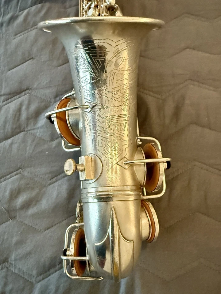 Conn NWII 4M Curvado Soprano Plateado Deco Grabado Muy Raro Revisado Hermoso Foto 2 de 4