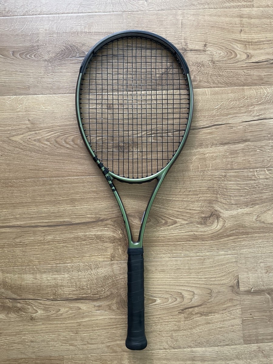 WILSON BLADE98 v8 18×20 G2 Wilson Blade 98 18x20 v8 Tennis Racquet - ProAm Tennis