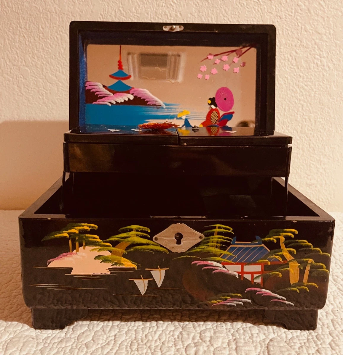 VINTAGE BLACK LACQUERED JAPAN MUSICAL JEWELRY BOX | eBay