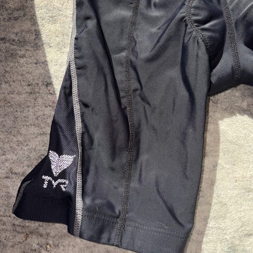 TYR Bike Cycling Workout Exercise Padded Reflective Shorts Women’s Small Black - Picture 4 of 8