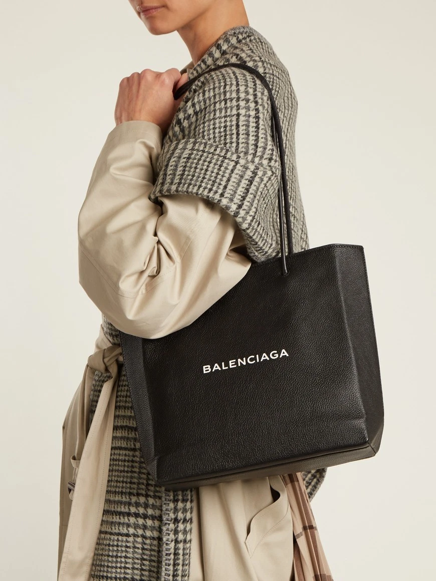 BALENCIAGA Logo Shopping Bag Shopper Tote North South S in Black