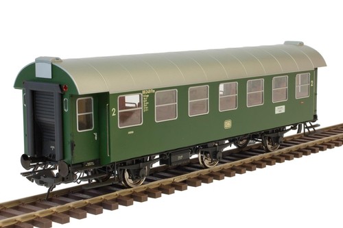 Liliput L334584 DB B4üe-38/53 2a Classe Livrée Vert, Cadre Et Couvre