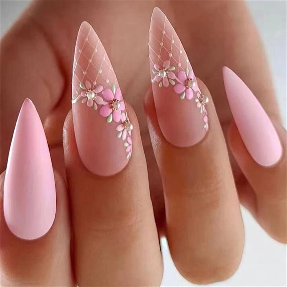 Discover 147+ long almond nails red songngunhatanh.edu.vn