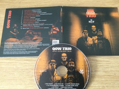 CD Album - QOW Trio - The Hold Up