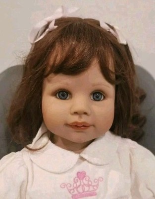 Künstlerpuppe '' Nela'' Monika Peter Leicht, Lim : 350 