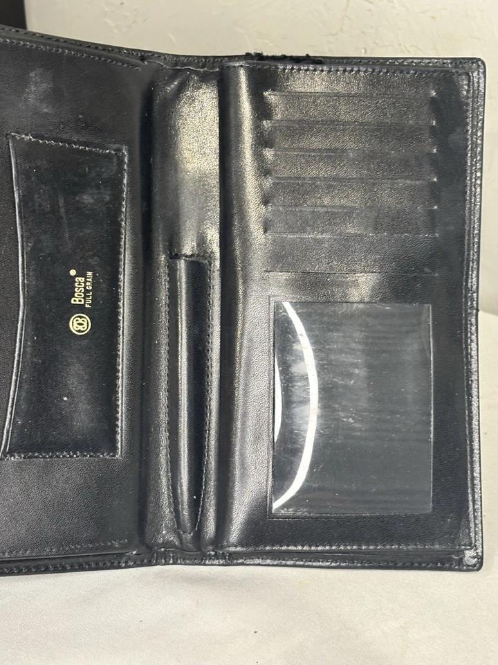 Cartera triple de cuero de grano completo BOSCA vintage con cerraduras doradas para besos negra Foto 4 de 4