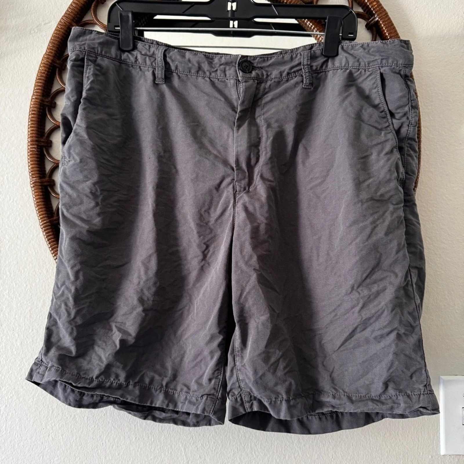 John Varvatos gray linen blend shorts size 38