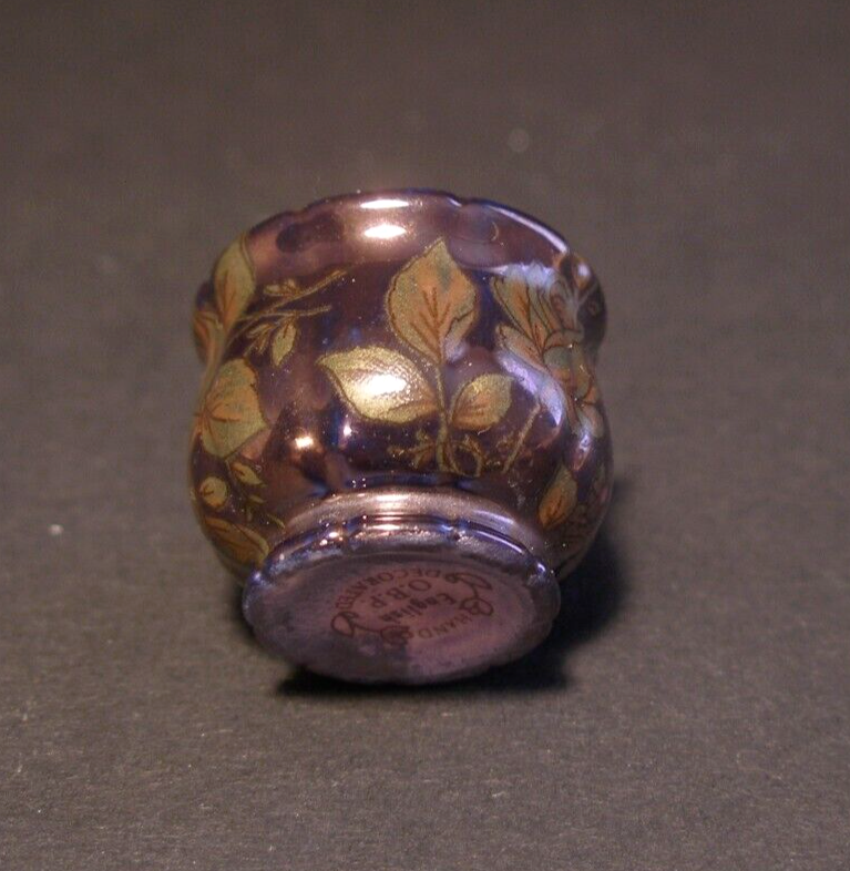 Porcelain Planter / Flower Pot Dollhouse Miniature UK 112 scale