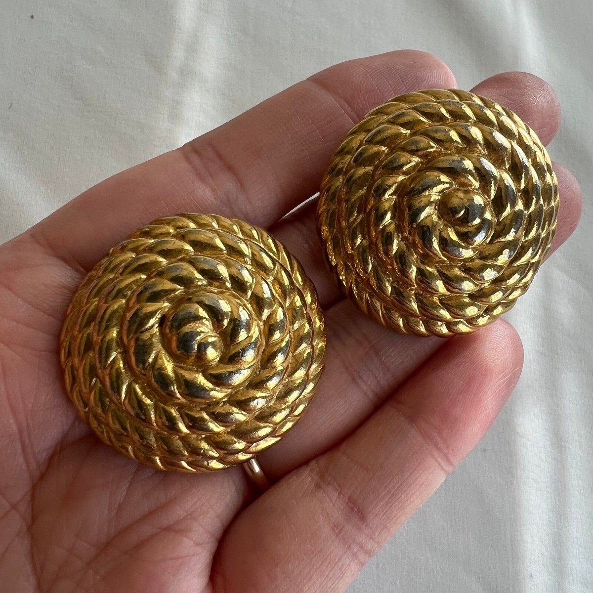 Vintage 80s Retro Large Chunky Gold Tone Statement Estate Clip On