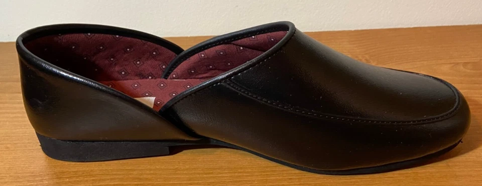 Zapatillas griegas Foamtreads and Tundra para hombre negras forradas de tela de imitación de cuero PU Foto 3 de 4