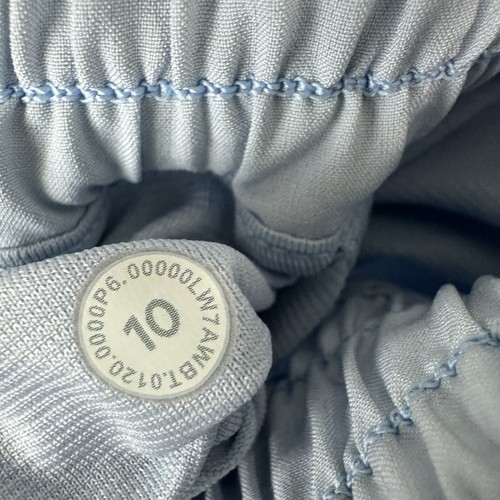 Lululemon Hotty Hot Short, High-Rise Long 4", Daydream Blue, size 10 Tall - Picture 8 of 8
