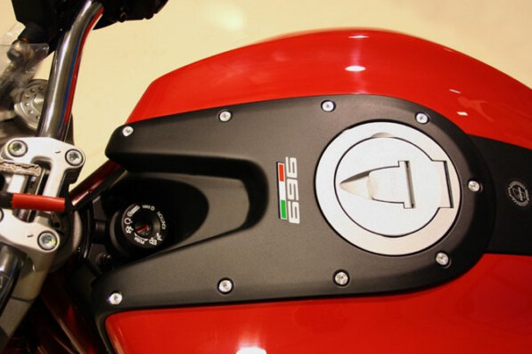 Evotech Tank Schrauben Kit Aus Ergal FüR Ducati Monster 696 2007 2008 2009 2010-image