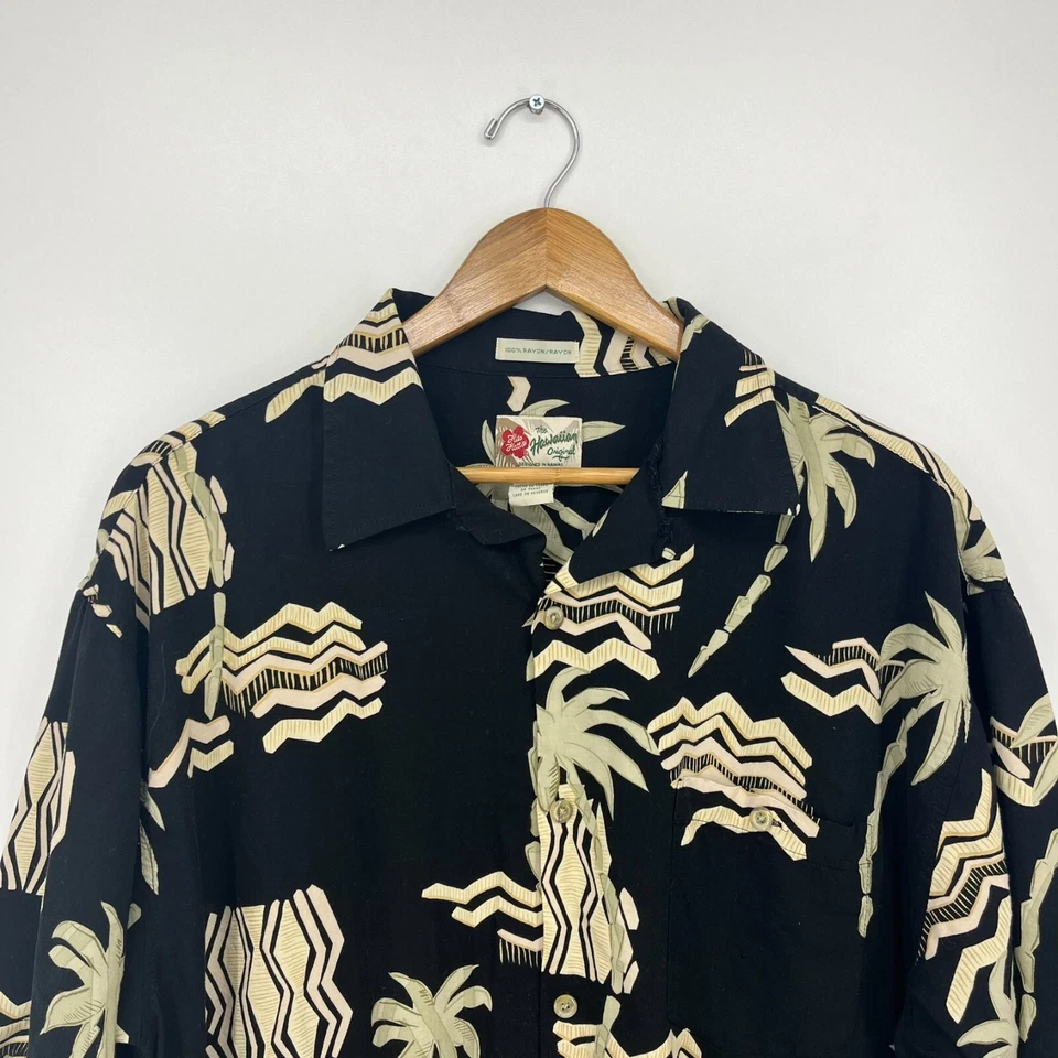 Hilo Hattie Hawaiian Shirt Men's XL Black Tropical Beach Print Button Collared - Image 2 of 4