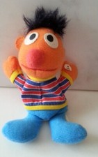 1999 Vintage Kellogg  s Sesame Street Ernie Mini Beans Plush Toy 4.5