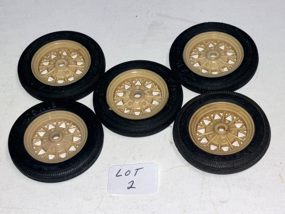 Vintage Hubley  Metal Model A Car Kit Lot of 4 Wheels/Tires