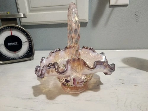 Opalescent Fenton glass Uv Reactive hummingbird flower basket Candy  Scalloped