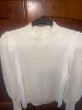Sadie & Sage cream fuzzy knit sweater S excellent condition 