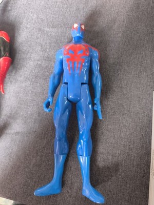Hasbro Marvel Ultimate Spider-Man Titan Hero Series Große Figur