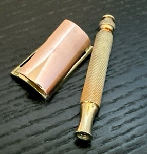 Gillette Gold Ball End Tech Safety Razor/Two Tone/62 grams