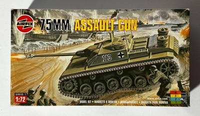 Airfix #01306 1/76 Scale Sd.Kfz. 142 StuG III AssaultGun from 1998 - Complete