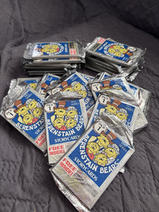 Topps Berenstain Bears Storycards 1992 Series Pack 12 Cards Sticker