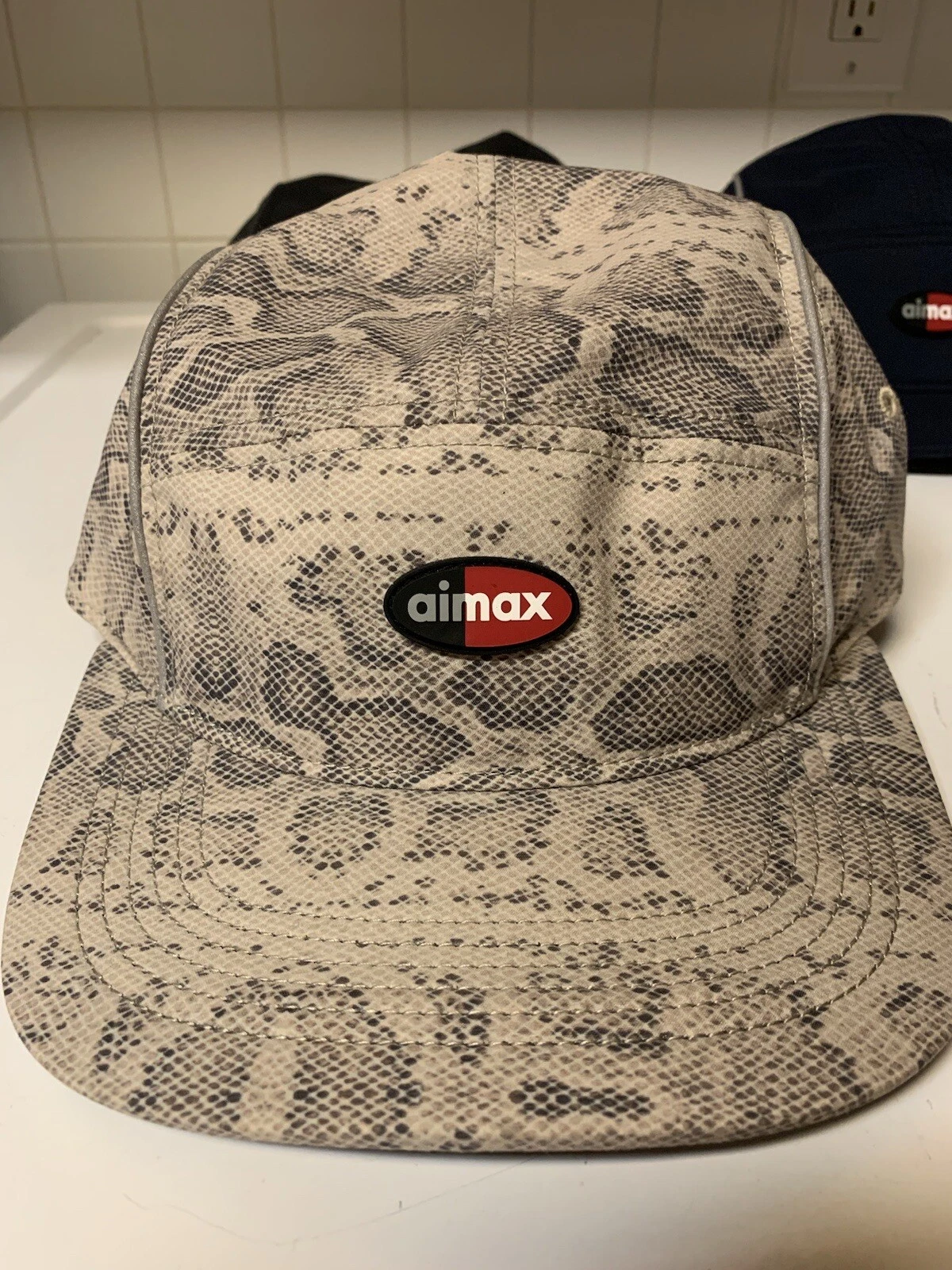 Chapeau de course Supreme Nike Air Max SS16 peau de serpent pour hommes