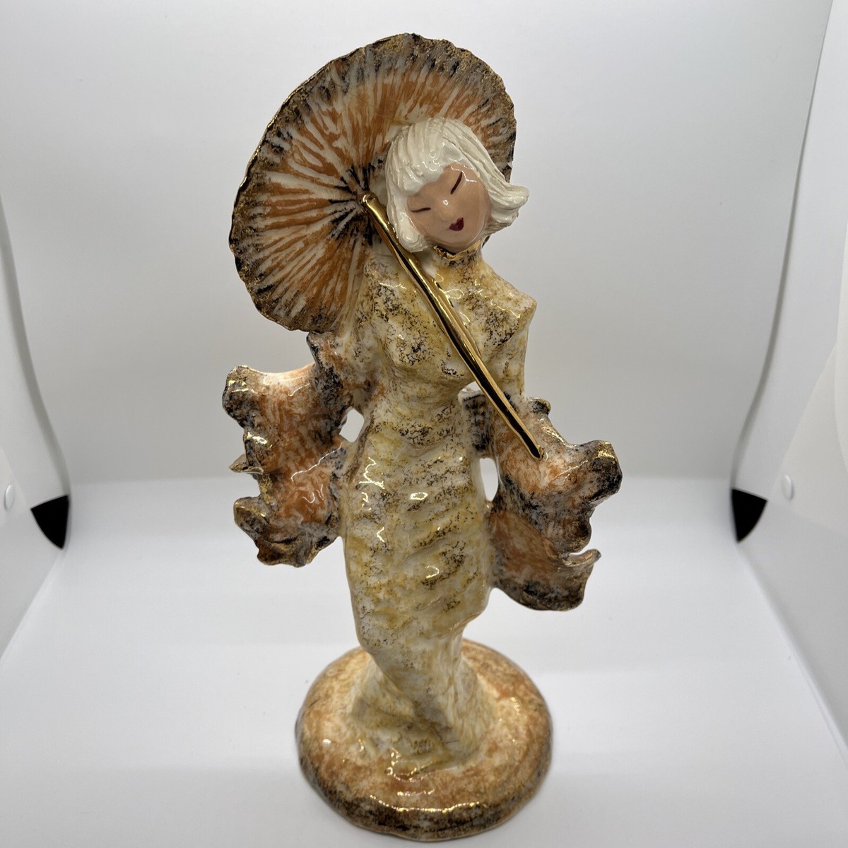 Hedi Schoop Hollywood Geisha Parasol Ceramic Vase Figurine