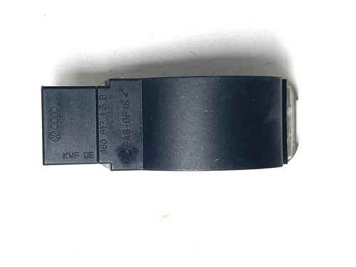 2001-2005 Volkswagen Passat Wagon 4-DR Rear Right Door Courtesy Light 3B0947415B - Picture 3 of 6