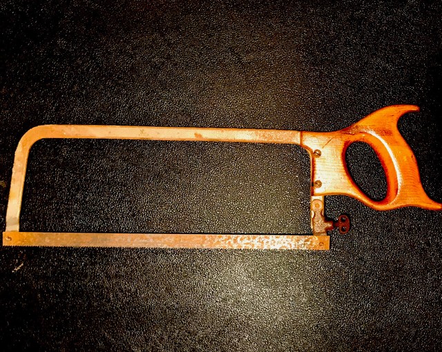 Rare Antique Hand Tool Hacksaw Wood Handle w/ Unique Key Style 14