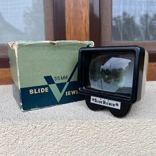 Vintage 1980s 35 mm Slide Viewer 2x2 - Japan Retro Photo Film Viewer with Box.
