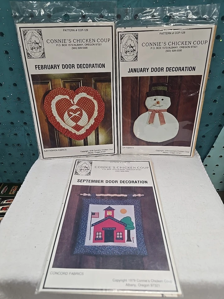 Lot Of 27 Connie's Chicken Coup Patterns, All New-Pillows, Door/Wall Decor, Etc. - Image 3 of 4