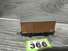 Hornby R6271 10 Ton Ventilated Van W14574 in BR livery Excellent Used