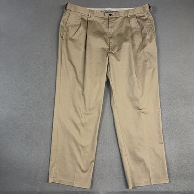 Haggar Pants Men s 44x32 (Fits 42x30) Brown Classic Fit Iron Free Premium Khaki