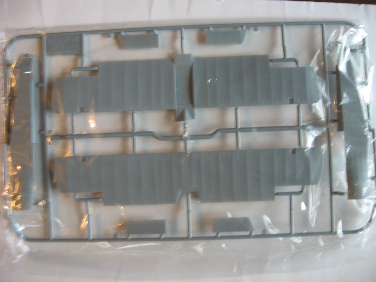 WINGNUT WINGS--SOPWITH PUP RNAS--COMPLETE IN OPENED BOX WITH EXTRAS--FREE SHIP